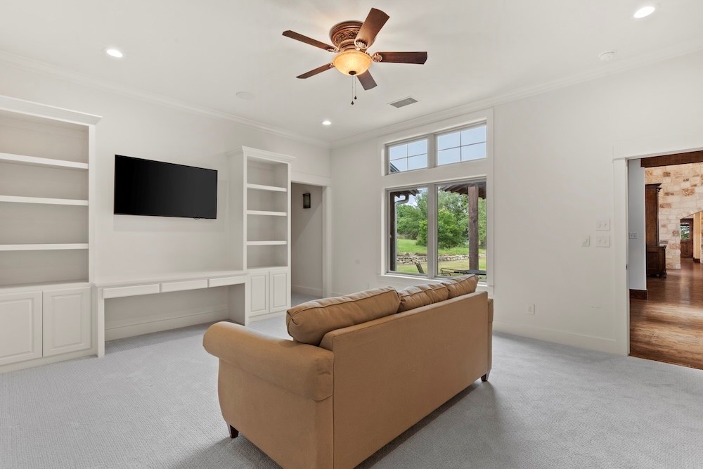 Fredericksburg, Texas, 78624, United States, 4 Bedrooms Bedrooms, ,4 BathroomsBathrooms,Residential,Active,2045756