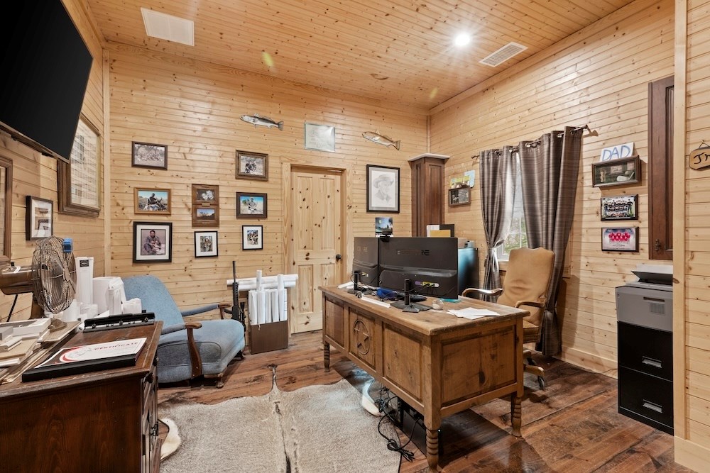 Fredericksburg, Texas, 78624, United States, 4 Bedrooms Bedrooms, ,4 BathroomsBathrooms,Residential,Active,2045756
