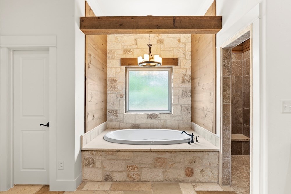 Fredericksburg, Texas, 78624, United States, 4 Bedrooms Bedrooms, ,4 BathroomsBathrooms,Residential,Active,2045756