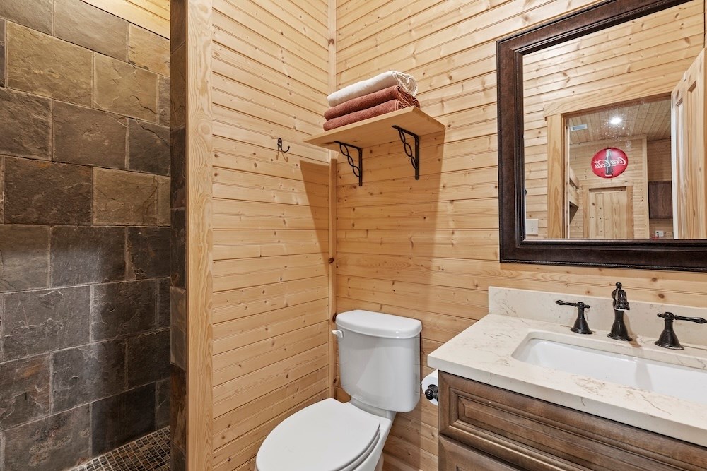 Fredericksburg, Texas, 78624, United States, 4 Bedrooms Bedrooms, ,4 BathroomsBathrooms,Residential,Active,2045756
