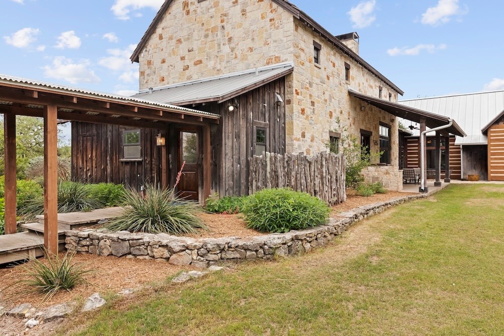 Fredericksburg, Texas, 78624, United States, 4 Bedrooms Bedrooms, ,4 BathroomsBathrooms,Residential,Active,2045756