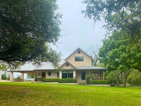 Photo of 5722 Lower Crabapple Rd, Fredericksburg, TX 78624 (MLS # 88219)