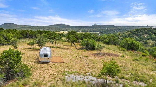 2126 HIDDEN VALLEY RANCH RD, JOHNSON CITY, TX 78636 - Image abff5ba1abb5b943a362f4f5c8d2f60f/554138618