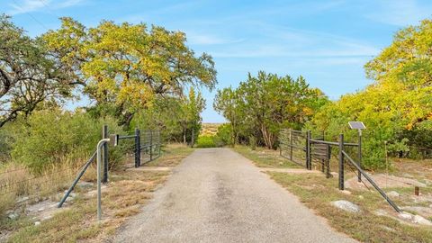 Photo of 746 Trail Rock Dr, Johnson City, TX 78636 (MLS # 104000)