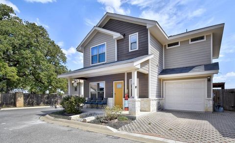 Photo of 510 Mueller St 33 #33, Fredericksburg, TX 78624 (MLS # 101813)