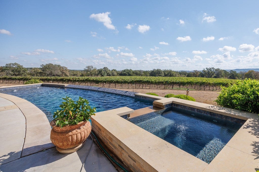 1758 Lincoln Smith Rd, Round Mountain, TX, 78663, USA, 4 Bedrooms Bedrooms, ,4 BathroomsBathrooms,Residential,Active,1758 Lincoln Smith Rd,98954
