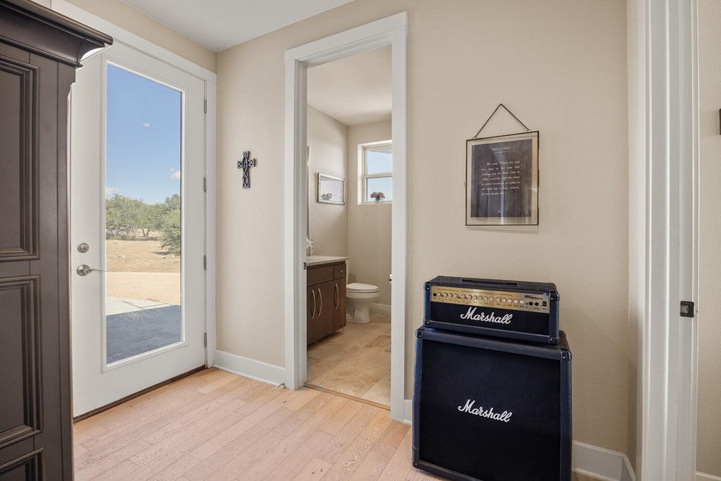 1758 Lincoln Smith Rd, Round Mountain, TX, 78663, USA, 4 Bedrooms Bedrooms, ,4 BathroomsBathrooms,Residential,Active,1758 Lincoln Smith Rd,98954