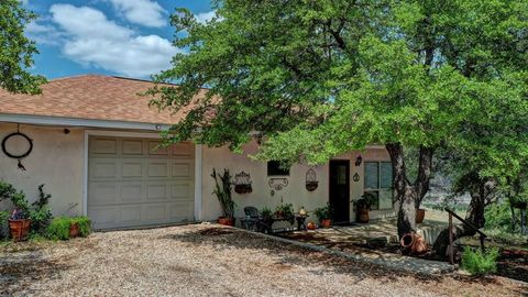 Photo of 185 Cougar Park, Hunt, TX 78024 (MLS # 103981)