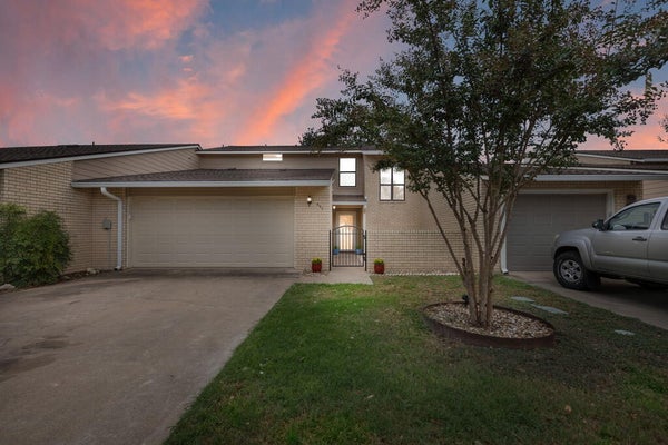 463 SUMMIT CIR, FREDERICKSBURG, TX 78624 - Image bca106ab699570d46d4e4a4a98feba53/3722214091