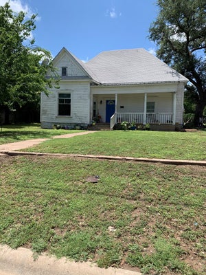 1104 S PECAN ST, BRADY, TX 76825 - Image bf3bccda8a81674dc3139b3372fd7186/1836724277