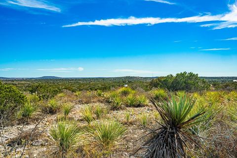 Photo of 113 County RD 429B, Uvalde, TX 78801 (MLS # 104671)