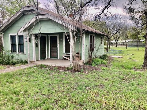 Photo of 809 N Llano St, Fredericksburg, TX 78624 (MLS # 96256)