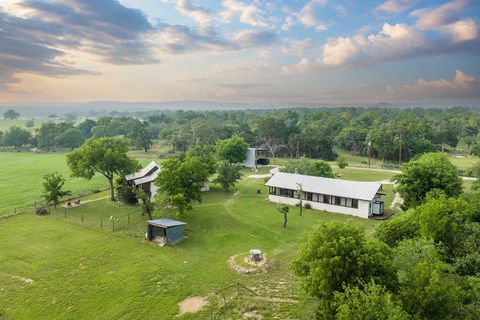 Photo of 514 Knopp School Rd, Fredericksburg, TX 78624 (MLS # 104409)