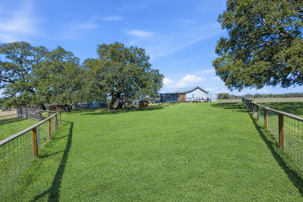 Blanco, Texas, 78606, United States, 3 Bedrooms Bedrooms, ,4 BathroomsBathrooms,Residential,Active,2017094