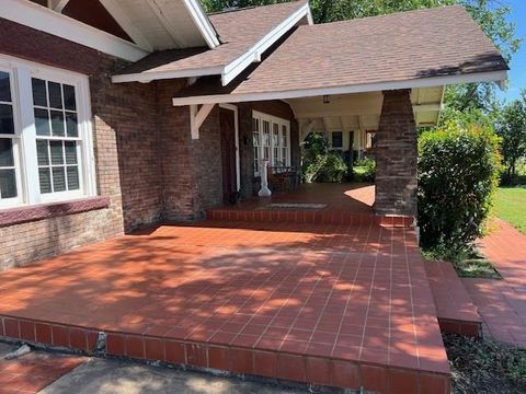 Photo of 906 S Bridge St, Brady, TX 76825 (MLS # 103881)