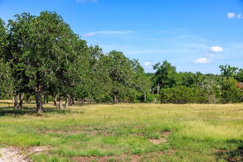 Photo of 2082 Kopper Kettle Ln, Fredericksburg, TX 78624 (MLS # 99394)