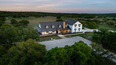 Photo of 862 Grape Creek Rd, Fredericksburg, TX 78624 (MLS # 104709)