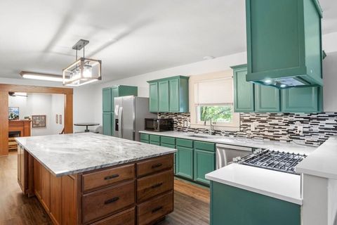 Photo of 219 W Creek St, Fredericksburg, TX 78624 (MLS # 104316)