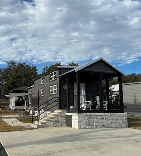 Photo of 5386 Ranch Rd 1376 72 #72, Fredericksburg, TX 78624 (MLS # 99143)