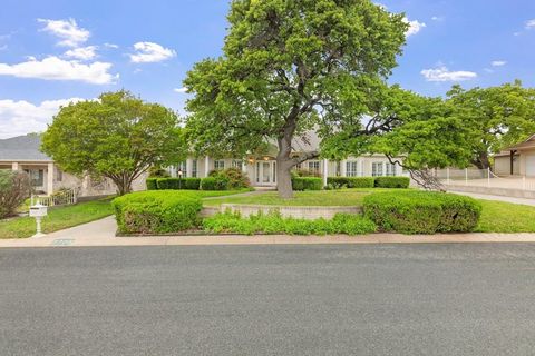 Photo of 2208 Amberstone, Fredericksburg, TX 78624 (MLS # 104172)