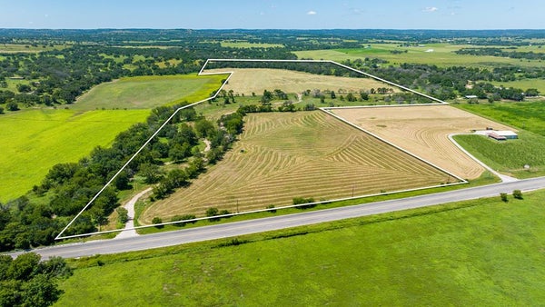10940 TEXAS HILL COUNTRY TRL, HYE, TX 78635 - Image e4ddf4844602f1fa8dfc0601aa73fa51/1664719423