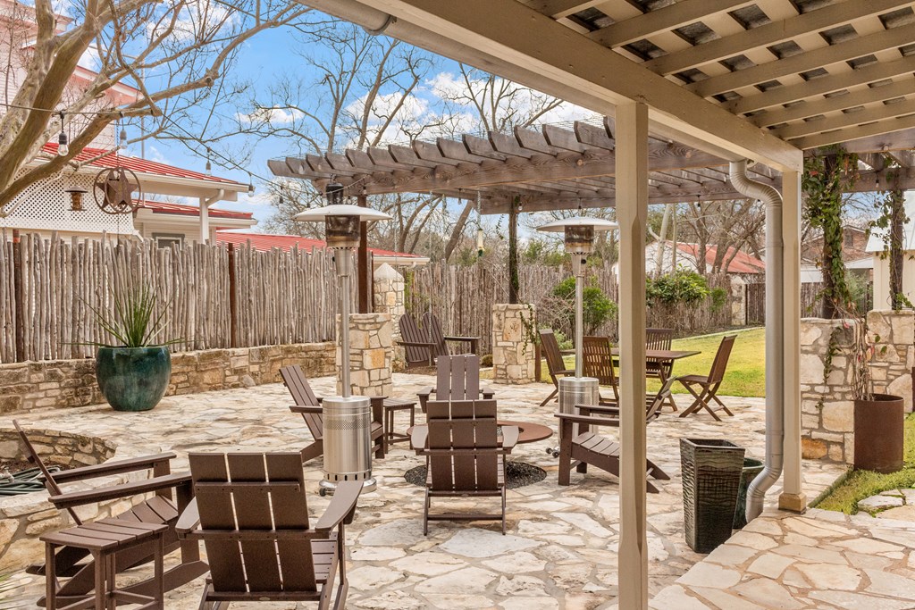 Fredericksburg, Texas, 78624, United States, 2 Bedrooms Bedrooms, ,3 BathroomsBathrooms,Residential,Active,2017510