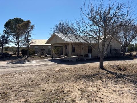 Photo of 253 Molley Rd, Brackettville, TX 78832 (MLS # 101724)