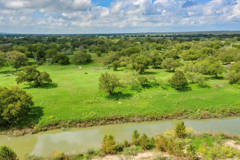 Photo of 638 Vintners Way, Fredericksburg, TX 78624 (MLS # 104181)
