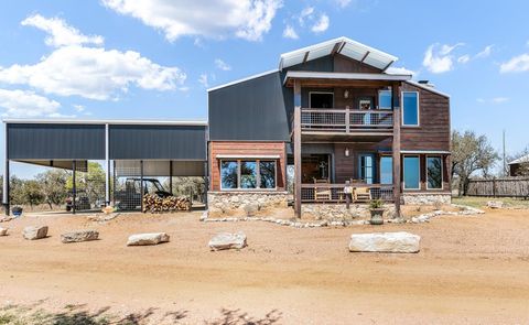 Photo of 100 Five Star Trl, Fredericksburg, TX 78624 (MLS # 104129)