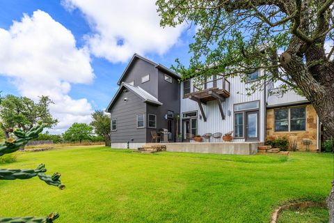 Photo of 1556 Pfiester Rd, Fredericksburg, TX 78624 (MLS # 100485)