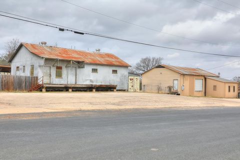 Photo of 432 S Lincoln, Fredericksburg, TX 78624 (MLS # 103926)