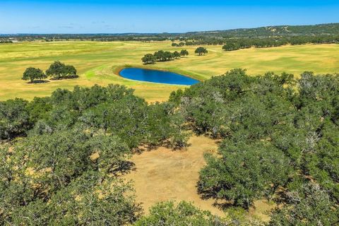 Photo of 2 Sultemeier-Moellering Rd, Fredericksburg, TX 78624 (MLS # 99000)