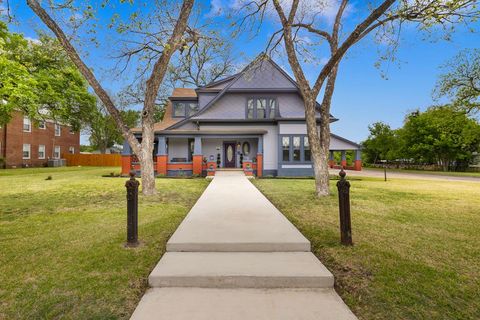 Photo of 1102 S College St, Brady, TX 76825 (MLS # 104219)