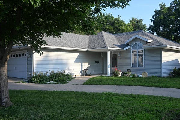 308 E 3RD ST, SALISBURY, MO 65281 - Image 0bcecfc8c376d283b7592472010c8b92/3901631994