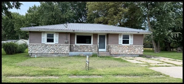 208 N MACON ST, CLARENCE, MO 63437 - Image 995c5d2a85b87e14ffd18a8d720182ce/410312102