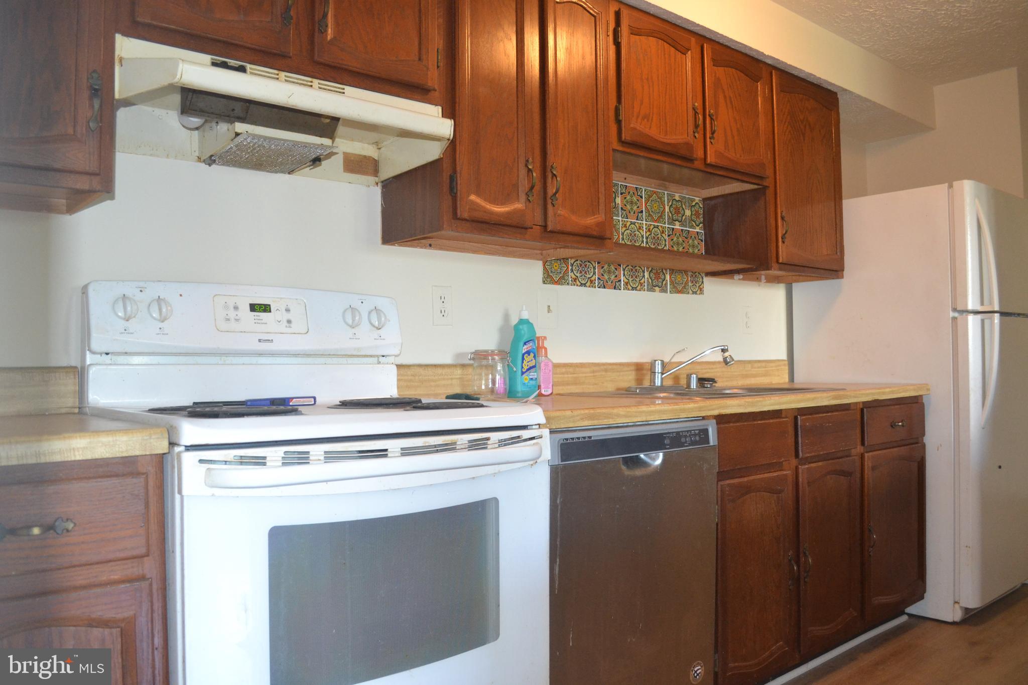 AMBERTOWNE - Residential Lease