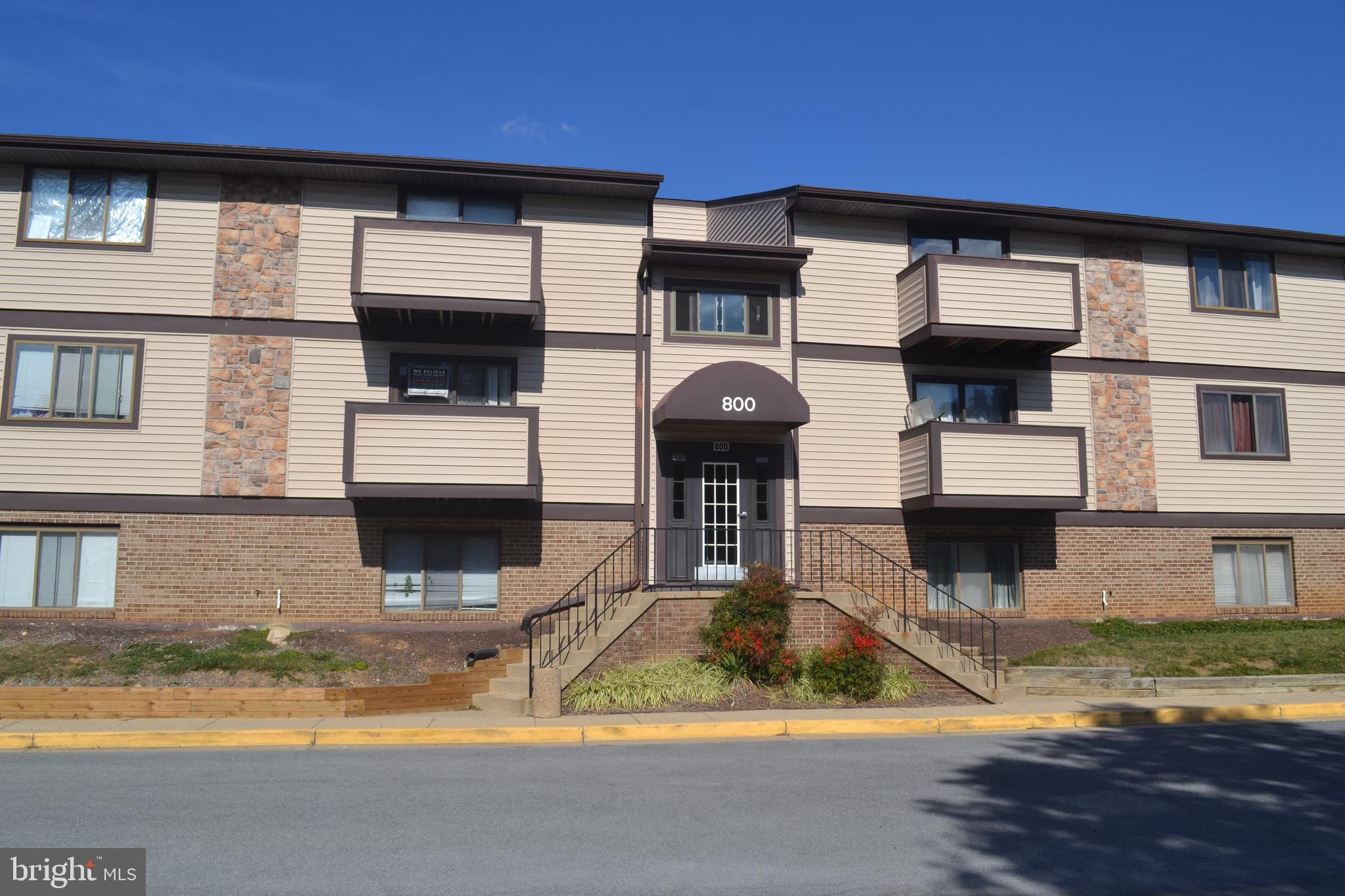 AMBERTOWNE - Residential Lease