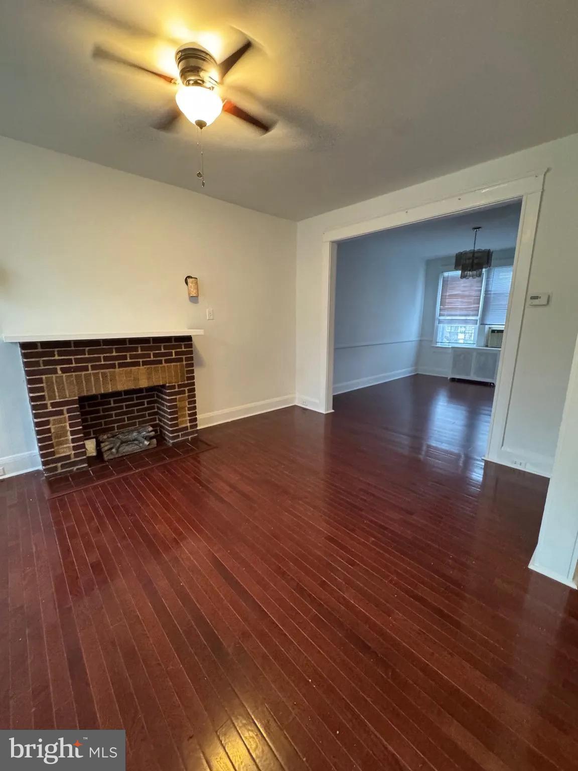 MONTEBELLO - Residential