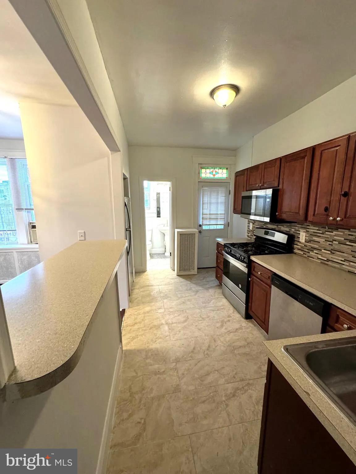 MONTEBELLO - Residential