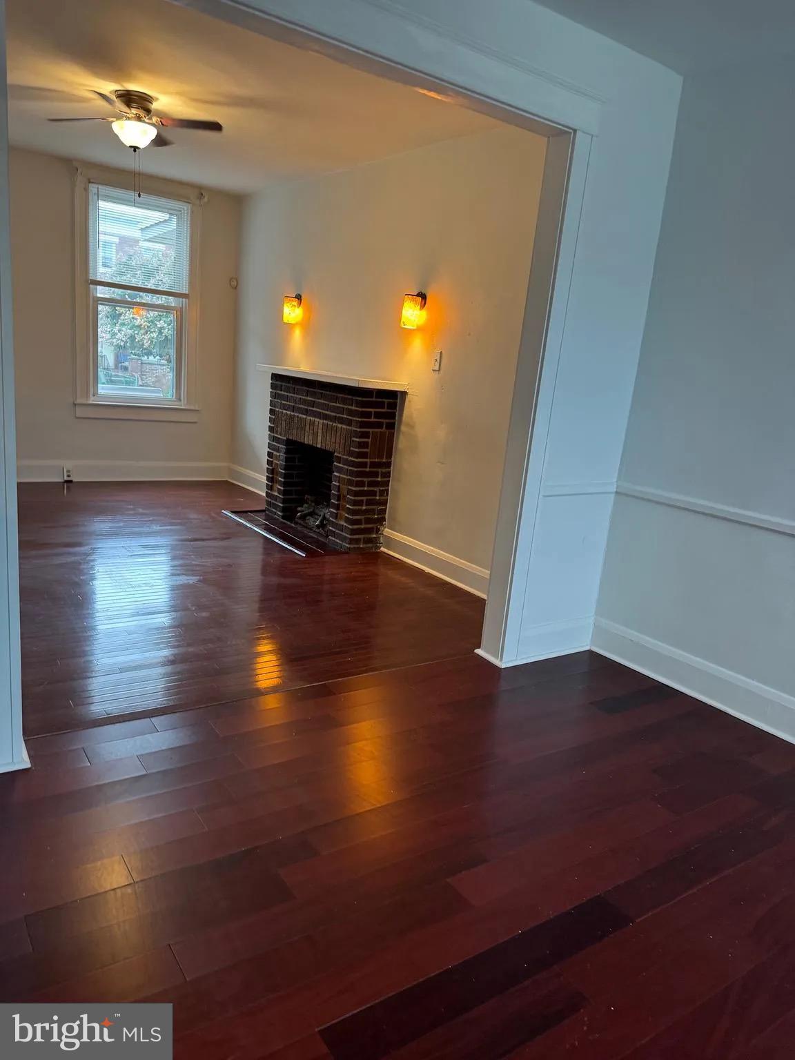 MONTEBELLO - Residential