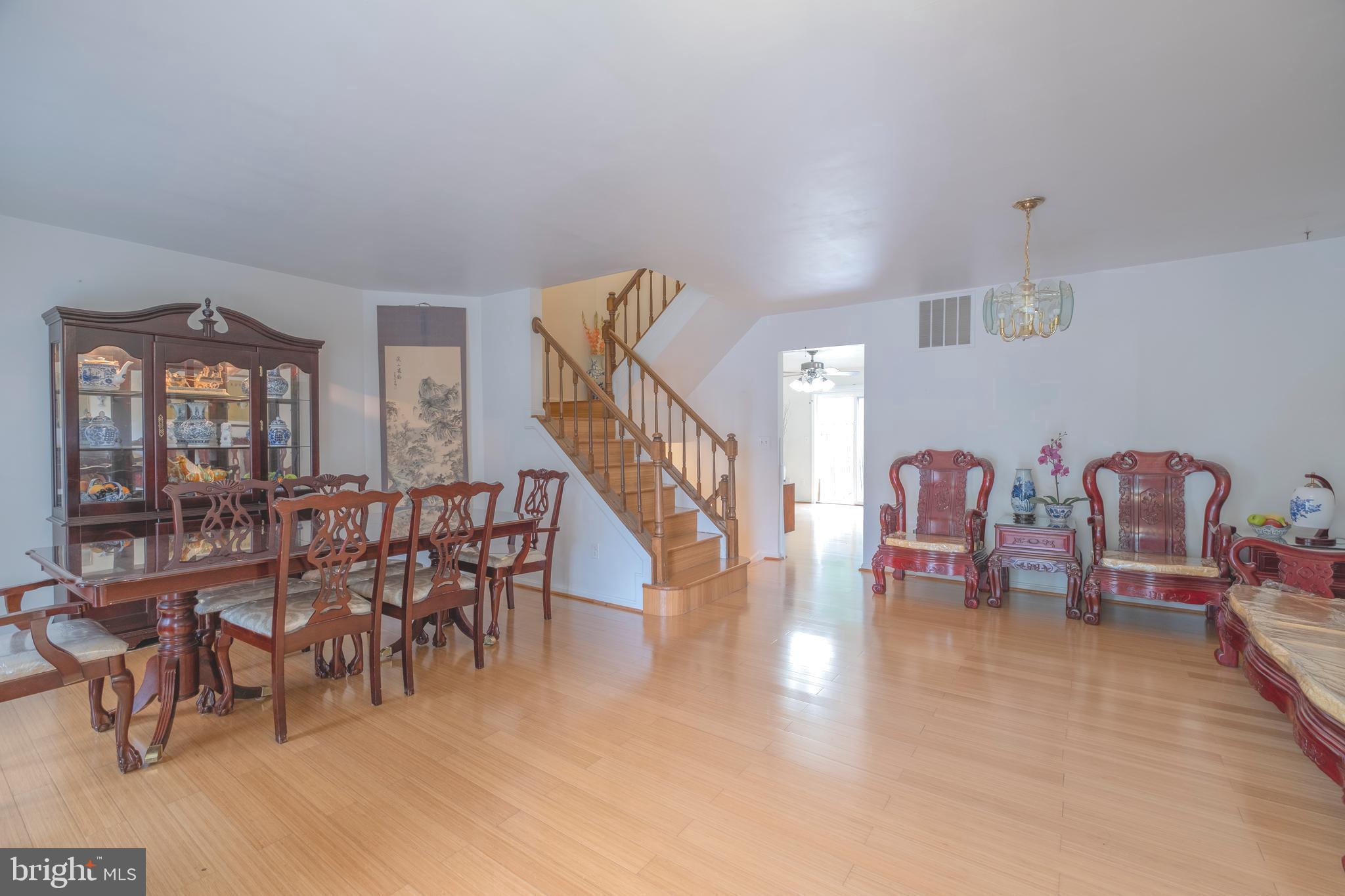 MILL CREEK SOUTH - Residential Lease