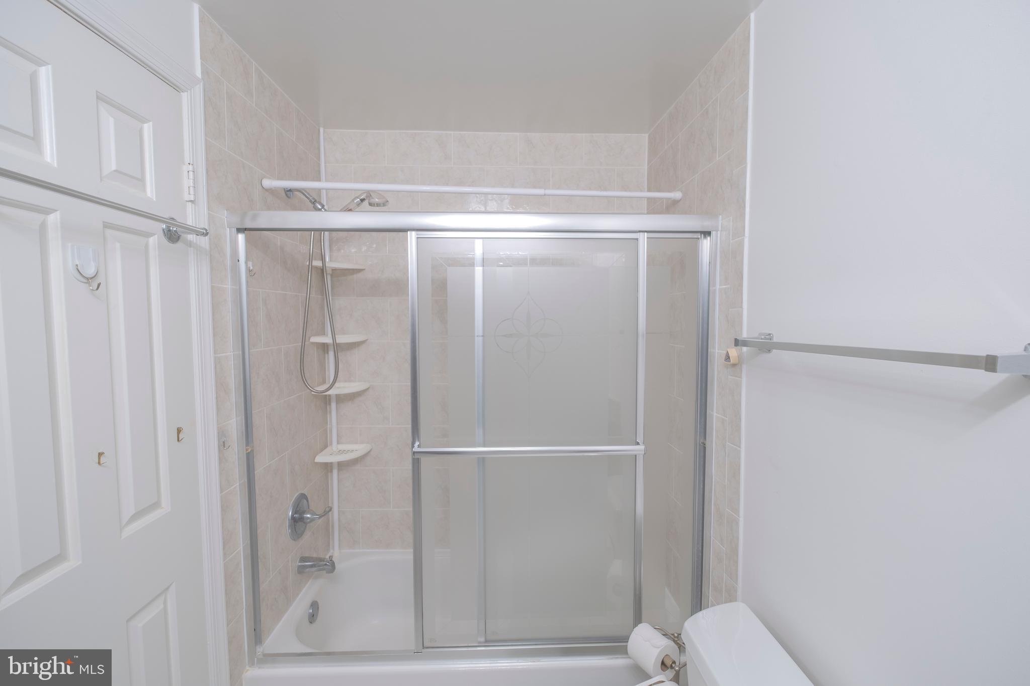 MILL CREEK SOUTH - Residential Lease