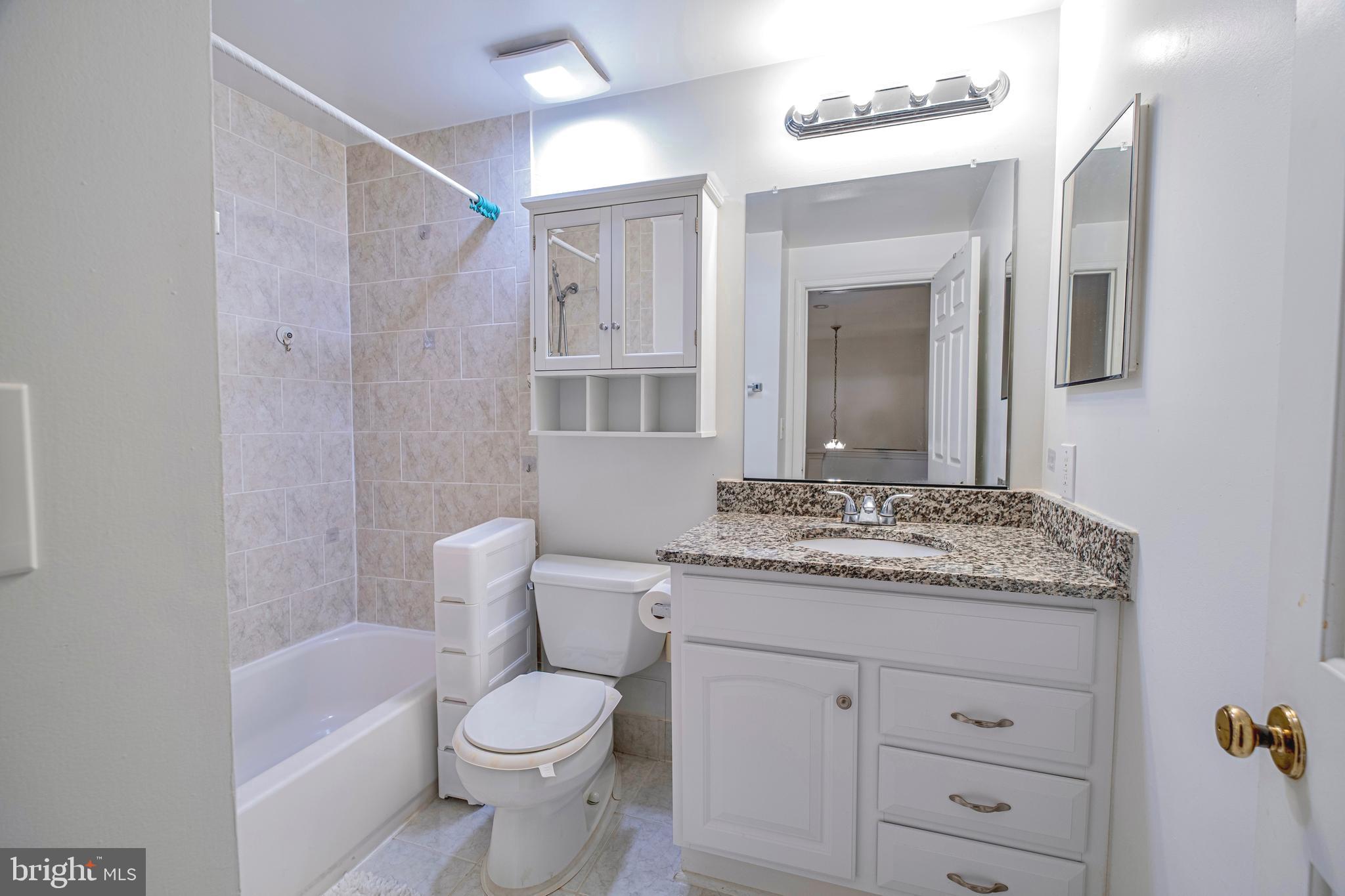 MILL CREEK SOUTH - Residential Lease