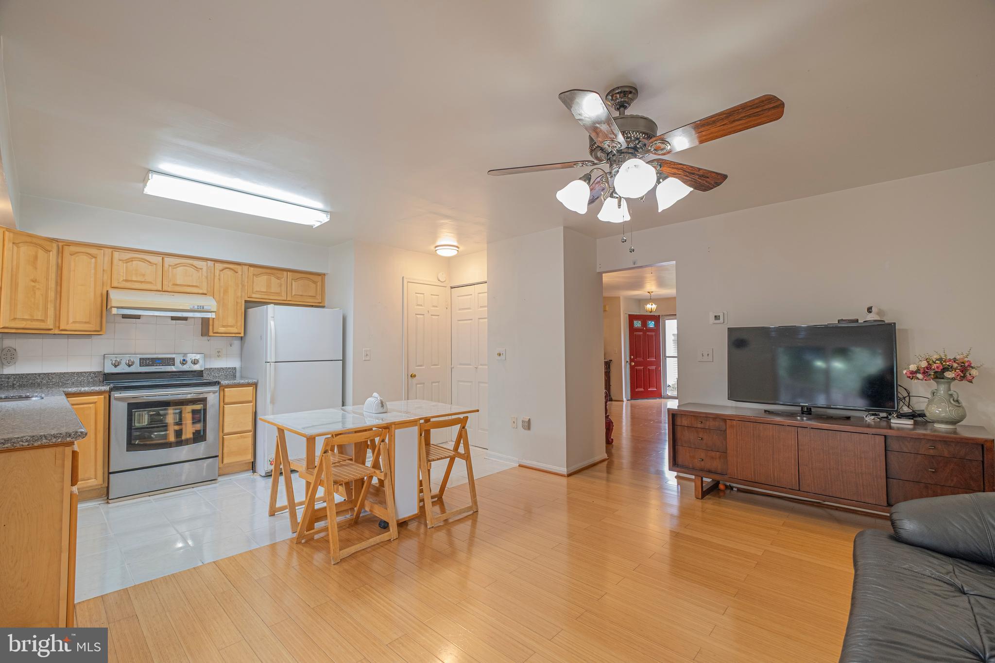 MILL CREEK SOUTH - Residential Lease