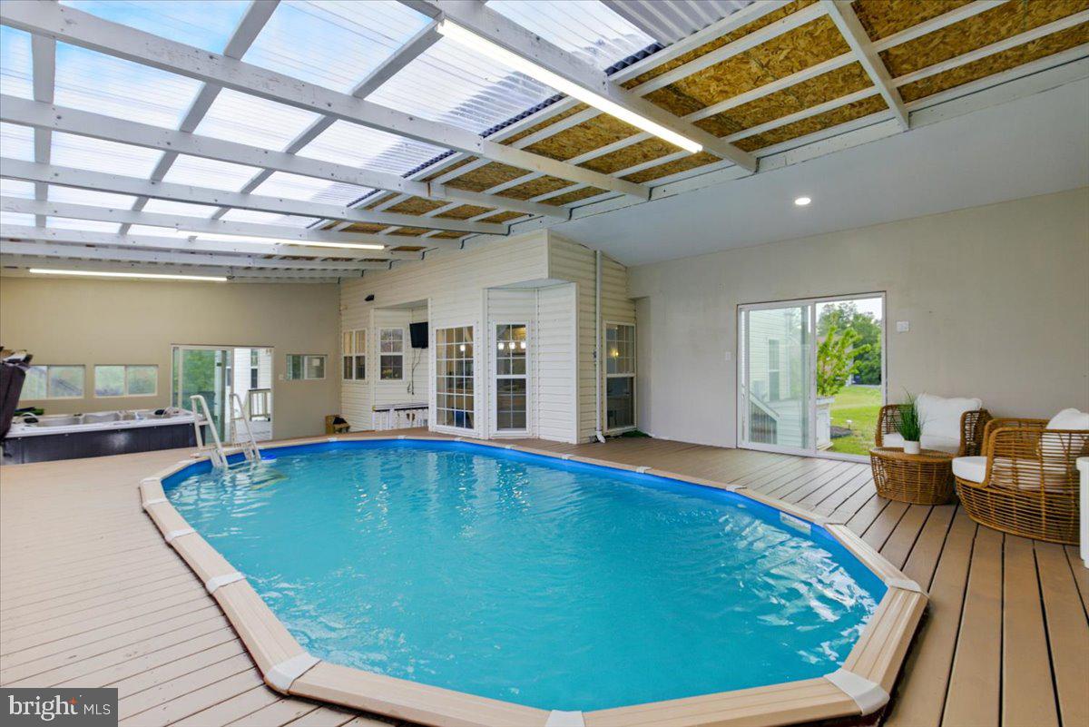 POPLAR HILLS - Residential