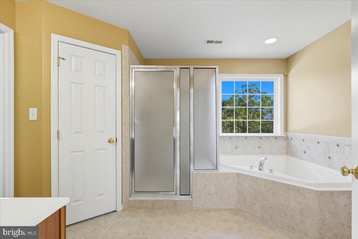 POPLAR HILLS - Residential