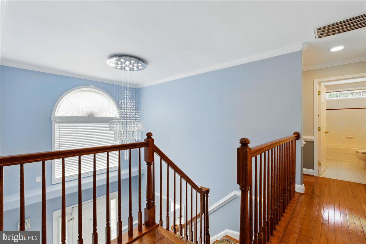 POPLAR HILLS - Residential