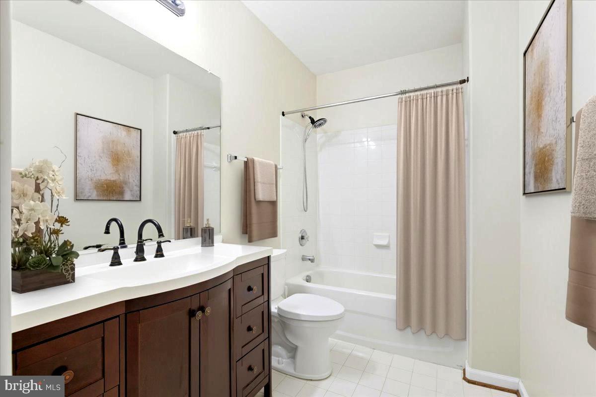 POPLAR HILLS - Residential