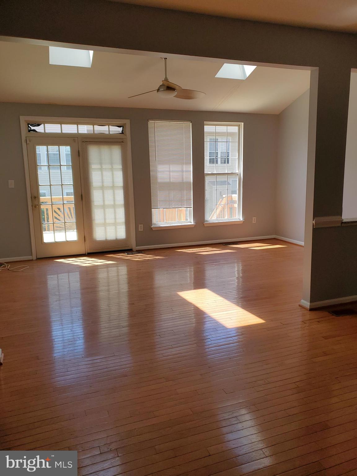 WOODVIEW VILLAGE WEST - Residential Lease