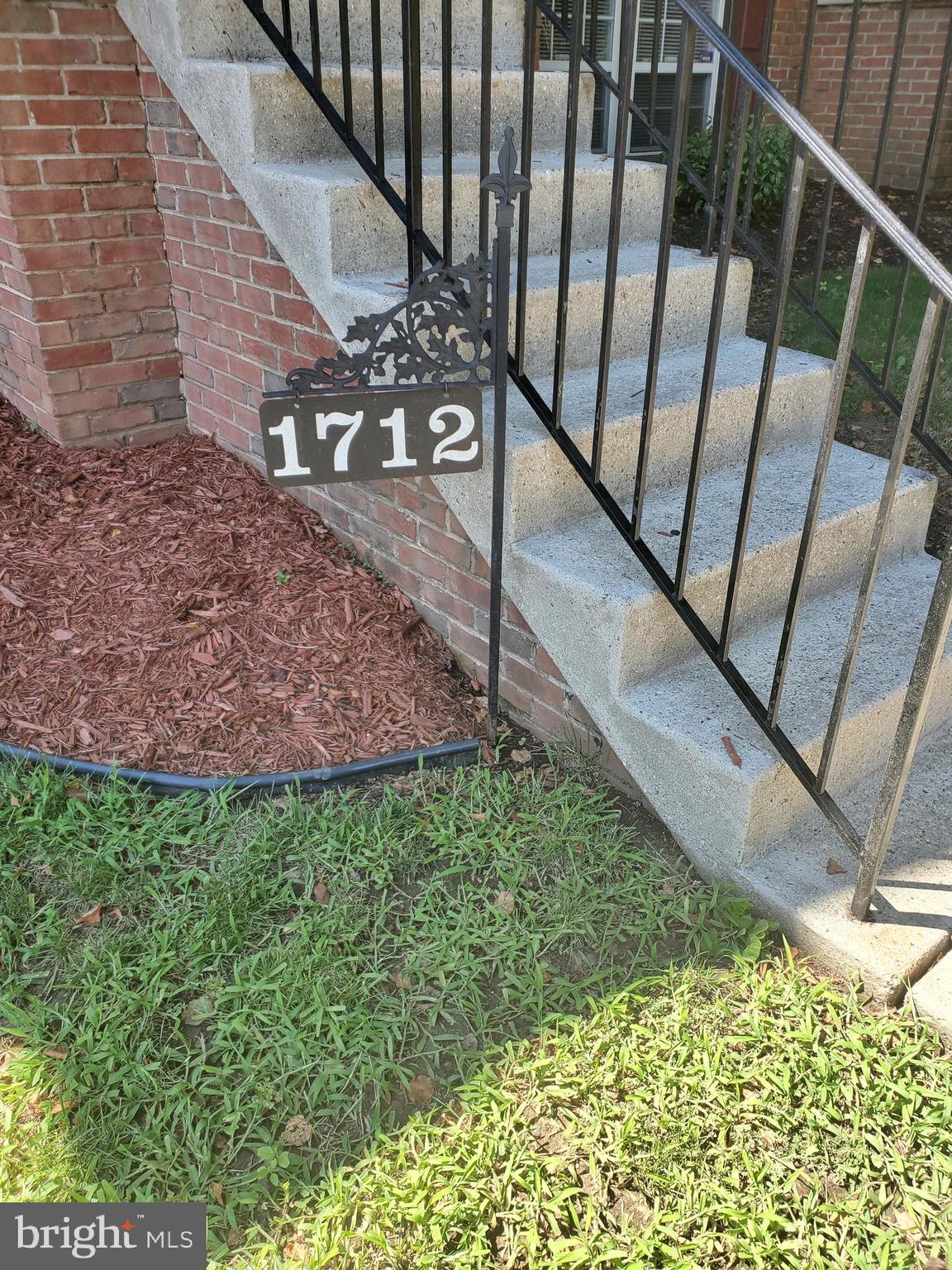 WOODVIEW VILLAGE WEST - Residential Lease